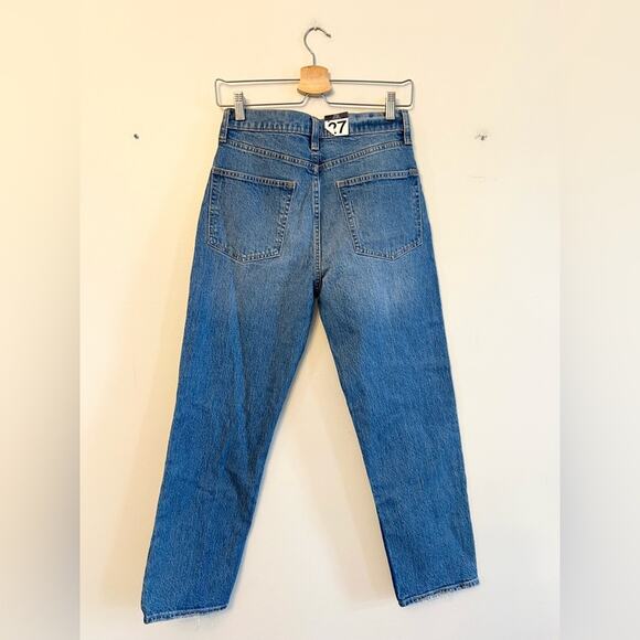 GAP NWT Sky High Rise Cheeky Straight Jeans distressed washwell low stretch 27/4 - Picture 7 of 12